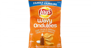 Croustilles Lay’s Wavy Ondulées format familial à 1,24$